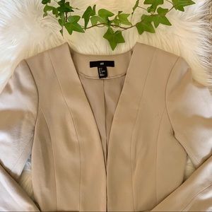 H&M beige blazer